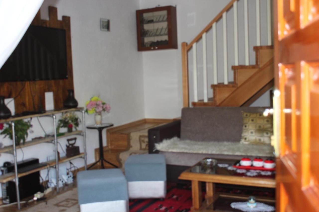 Guest House Sabriu Rabdisht Εξωτερικό φωτογραφία